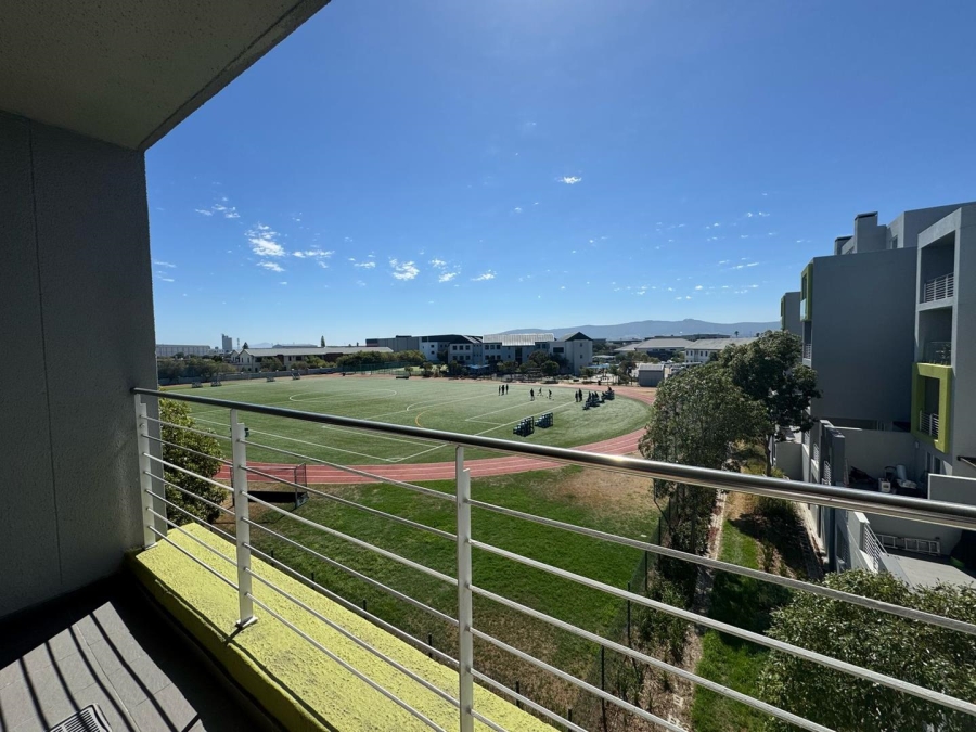 To Let 3 Bedroom Property for Rent in Century City Western Cape